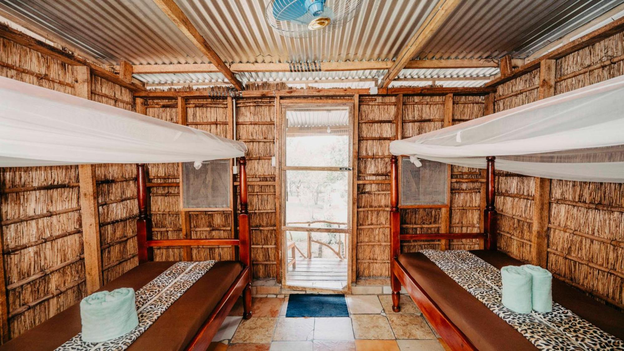Mama Washindi Lodge Pakwach Exterior photo